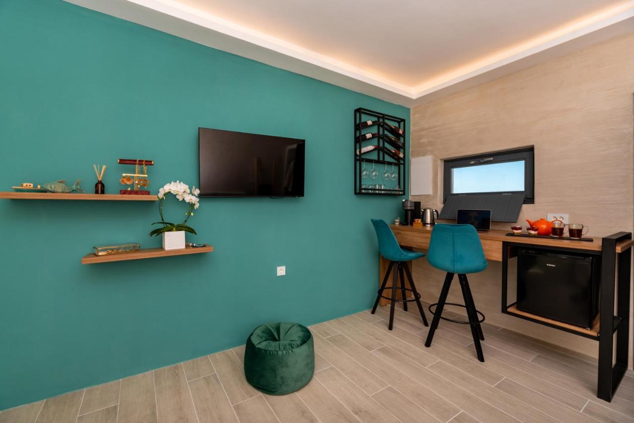 Saint Sin Suites - Adults Only Imerovigli  Exterior photo