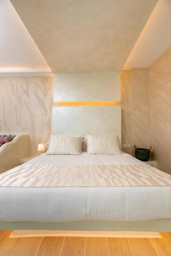Saint Sin Suites - Adults Only Imerovigli  Exterior photo