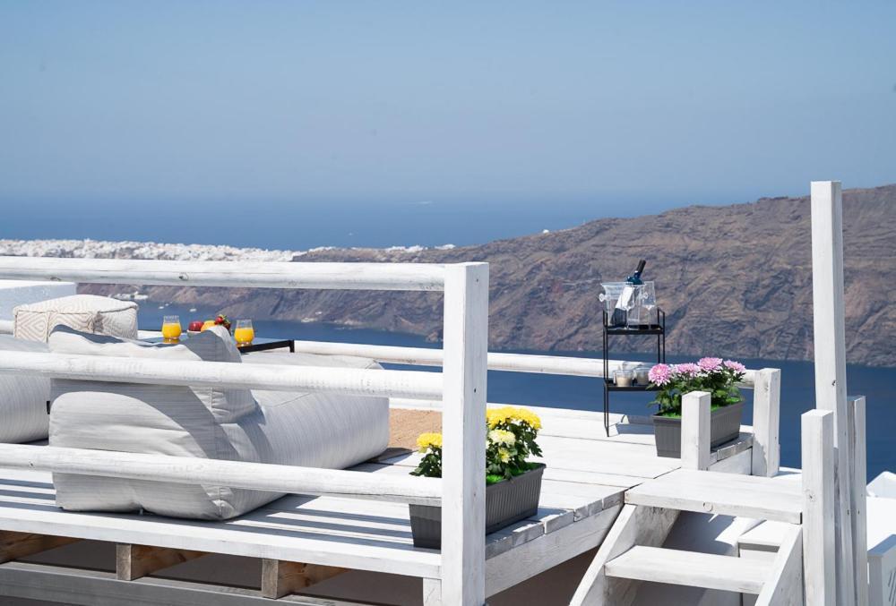 Saint Sin Suites - Adults Only Imerovigli  Exterior photo